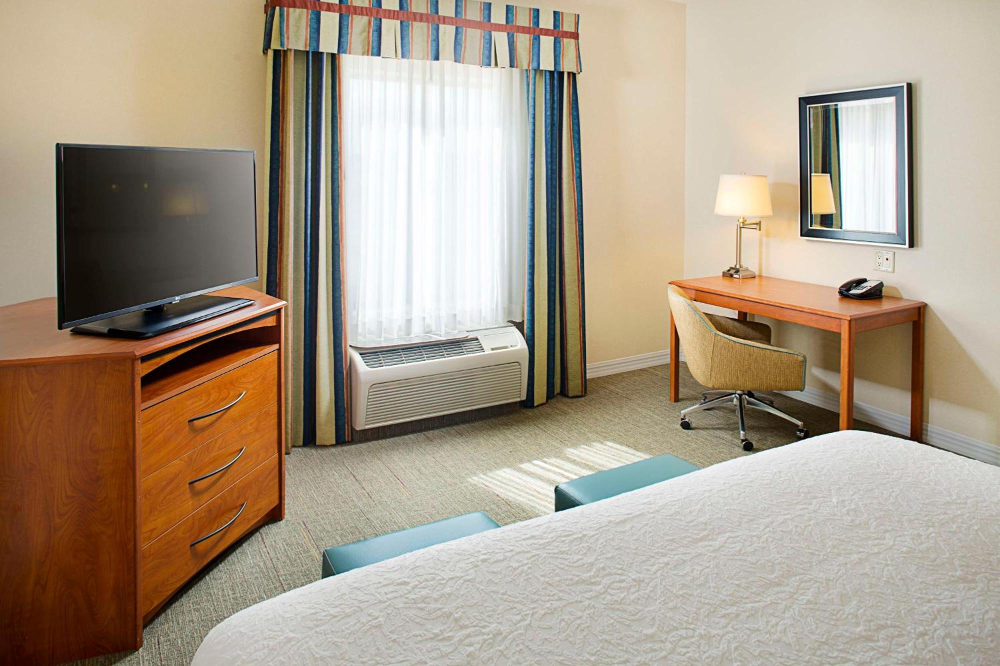 Hampton Inn & Suites - Мансфилд Экстерьер фото